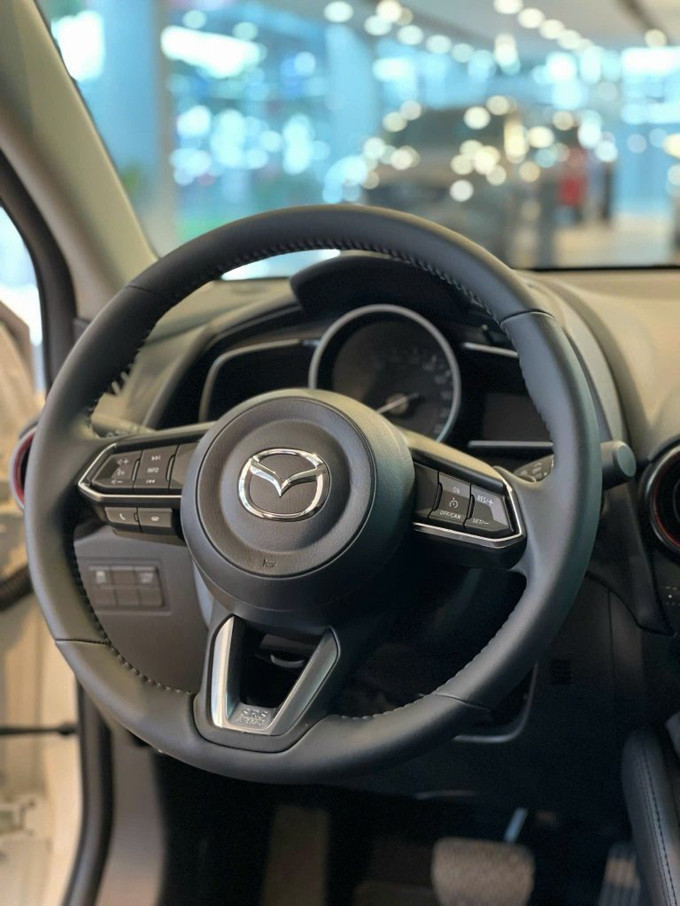 Ảnh thực tế Mazda 2 Sport 09
