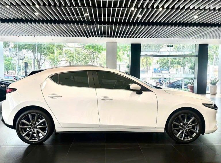 Ảnh thực tế Mazda 3 Sport 04