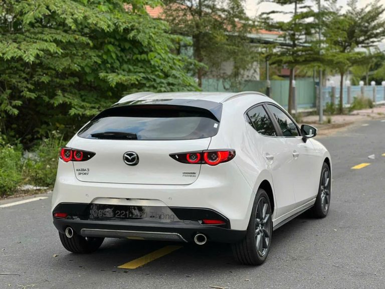 Ảnh thực tế Mazda 3 Sport 05