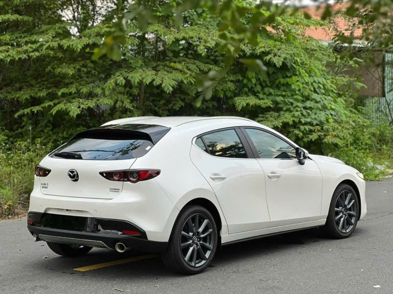 Ảnh thực tế Mazda 3 Sport 14