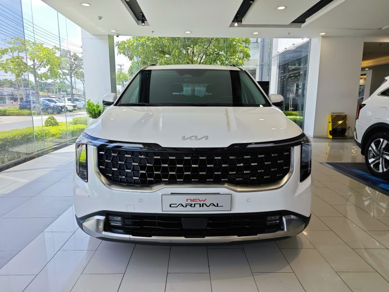 Ảnh New KIA Carnival 01