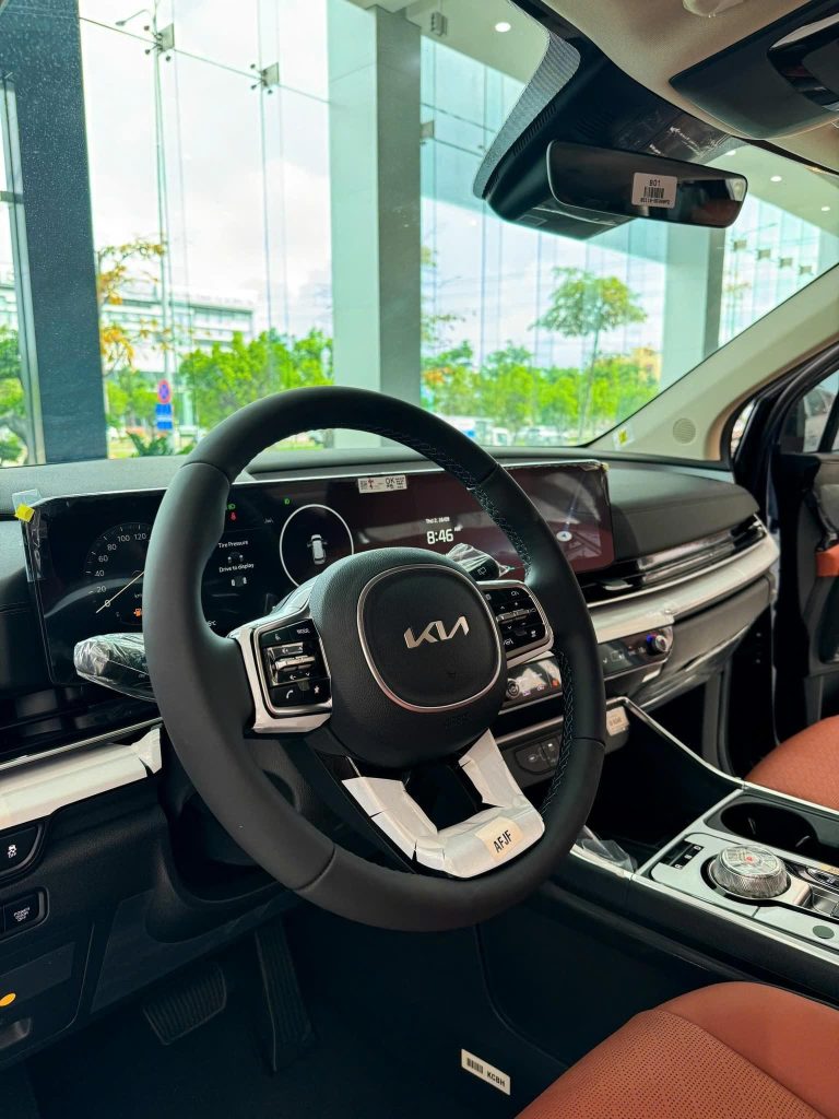 Ảnh New KIA Carnival 04